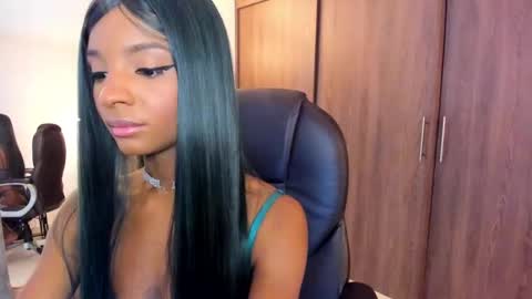 Snapshot of alika_houston chatting on February 13, 2025, 4:32 am IG Alik nasso online show from February 13, 2025, 4:32 am