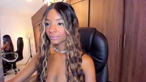 Snapshot of alika_houston chatting on February 16, 2025, 8:21 am IG Alik nasso online show from February 16, 2025, 8:21 am