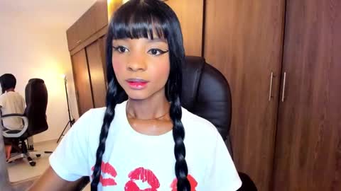 Snapshot of alika_houston chatting on March 5, 2025, 4:24 am IG Alik nasso online show from March 5, 2025, 4:24 am