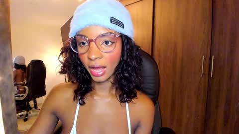 Snapshot of alika_houston chatting on September 30, 2025, 3:55 am IG Alik nasso online show from September 30, 2025, 3:55 am