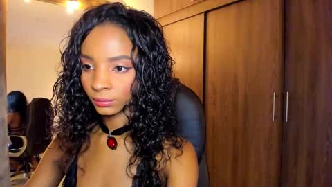 Snapshot of alika_houston chatting on October 15, 2025, 2:33 am IG Alik nasso online show from October 15, 2025, 2:33 am