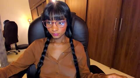 Snapshot of alika_houston chatting on October 24, 2025, 5:15 am IG Alik nasso online show from October 24, 2025, 5:15 am