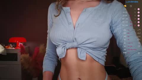 Snapshot of alika_l_v chatting on February 26, 2026, 5:45 pm alika_l_v online show from February 26, 2026, 5:45 pm