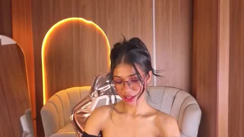 alina_b_ online show from March 20, 2026, 8:25 pm