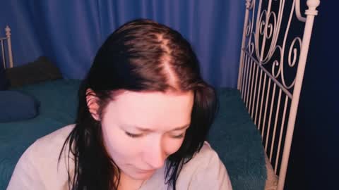 Snapshot of alina_cute_ chatting on January 11, 2025, 4:27 am Alina online show from January 11, 2025, 4:27 am