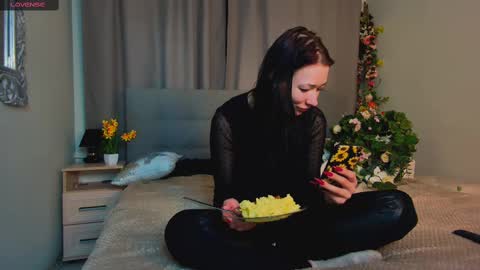 Snapshot of alina_cute_ chatting on February 23, 2025, 9:00 am Alina online show from February 23, 2025, 9:00 am