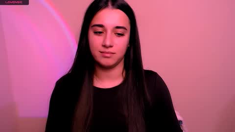 Snapshot of alinaasti_ chatting on November 8, 2025, 8:36 am Alina online show from November 8, 2025, 8:36 am