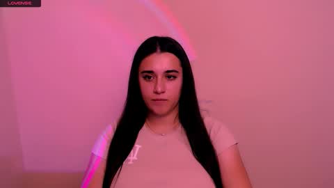 Snapshot of alinaasti_ chatting on November 10, 2025, 8:57 am Alina online show from November 10, 2025, 8:57 am