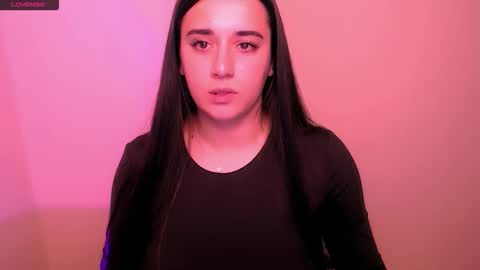 Snapshot of alinaasti_ chatting on November 17, 2025, 8:31 am Alina online show from November 17, 2025, 8:31 am