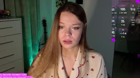 Alina and Ben online show from September 15, 2025, 7:36 pm