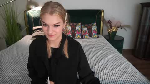 Snapshot of alinalemon chatting on May 27, 2026, 6:21 am Alina online show from May 27, 2026, 6:21 am