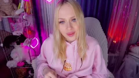 alinaocean online show from April 9, 2026, 4:56 pm