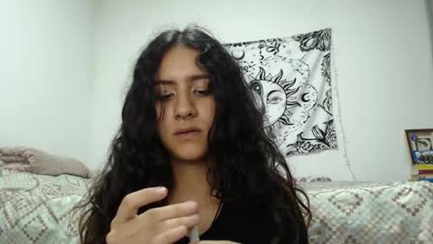 Snapshot of alinawoolf_ chatting on December 25, 2024, 4:33 am Ali online show from December 25, 2024, 4:33 am