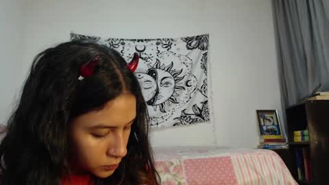 Snapshot of alinawoolf_ chatting on January 11, 2025, 2:41 am Ali online show from January 11, 2025, 2:41 am