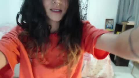 Snapshot of alinawoolf_ chatting on January 11, 2025, 5:41 am Ali online show from January 11, 2025, 5:41 am