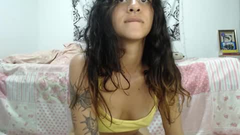 Snapshot of alinawoolf_ chatting on January 14, 2025, 5:30 am Ali online show from January 14, 2025, 5:30 am