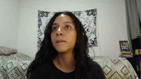 Snapshot of alinawoolf_ chatting on February 2, 2025, 3:43 am Ali online show from February 2, 2025, 3:43 am