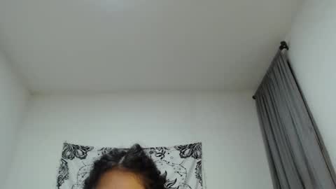 Snapshot of alinawoolf_ chatting on February 4, 2025, 5:53 am Ali online show from February 4, 2025, 5:53 am