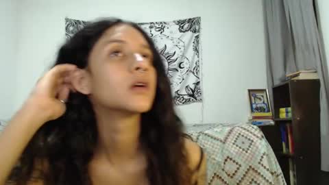 Snapshot of alinawoolf_ chatting on February 9, 2025, 7:16 am Ali online show from February 9, 2025, 7:16 am