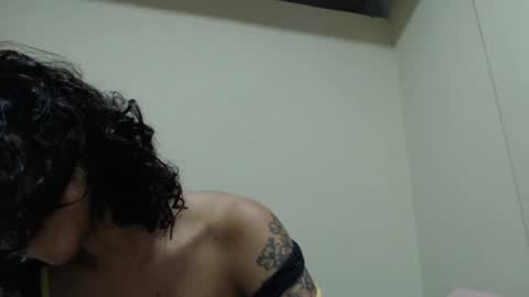 Snapshot of alinawoolf_ chatting on May 20, 2026, 4:07 am Ali online show from May 20, 2026, 4:07 am