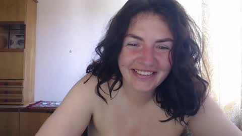 Snapshot of alinaxjames chatting on July 14, 2026, 8:52 am AlinaxJames online show from July 14, 2026, 8:52 am