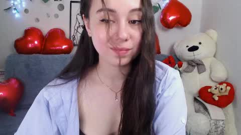 Snapshot of alinaxrose chatting on May 19, 2026, 9:54 pm AlinaXRose online show from May 19, 2026, 9:54 pm