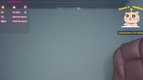 Alejandra online show from September 12, 2025, 9:20 am