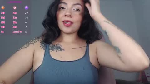 Alejandra online show from October 8, 2025, 7:39 am