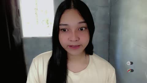 Shanti xhey online show from October 31, 2025, 1:39 am