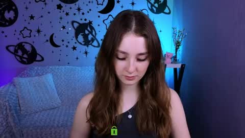 Snapshot of alisabliss chatting on May 13, 2026, 9:17 am Alisa online show from May 13, 2026, 9:17 am