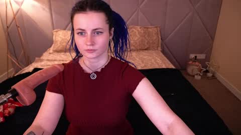 Snapshot of alisagrace chatting on April 19, 2026, 12:37 pm alisagrace online show from April 19, 2026, 12:37 pm