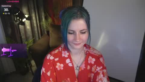 Snapshot of alisagrace chatting on June 19, 2026, 5:23 am alisagrace online show from June 19, 2026, 5:23 am