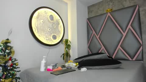 Snapshot of alise_mason chatting on January 6, 2026, 12:03 am alise_mason online show from January 6, 2026, 12:03 am