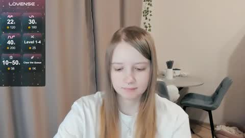 Alya online show from November 14, 2025, 1:32 pm