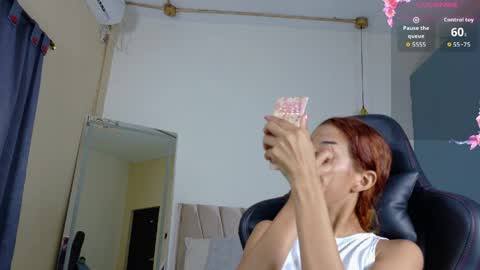 Snapshot of alishaa_sweet chatting on April 6, 2026, 12:17 pm Alisha online show from April 6, 2026, 12:17 pm