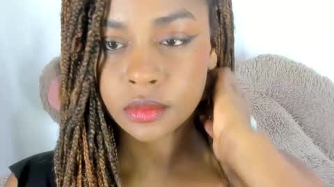 Sofias house online show from September 25, 2025, 1:53 am