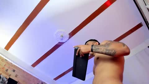 Snapshot of alison_thomas1 chatting on December 20, 2024, 6:13 pm alison online show from December 20, 2024, 6:13 pm