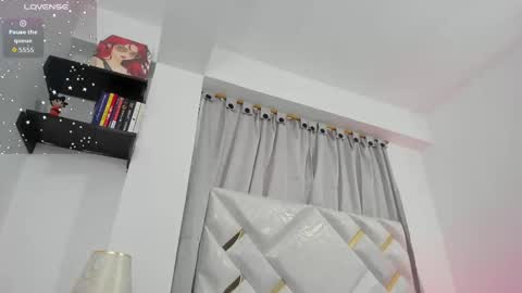 Snapshot of alison_thomas1 chatting on October 7, 2025, 3:20 pm alison online show from October 7, 2025, 3:20 pm