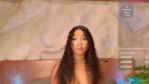 Snapshot of alisoon_moon chatting on January 10, 2026, 11:31 pm Alison Moon online show from January 10, 2026, 11:31 pm