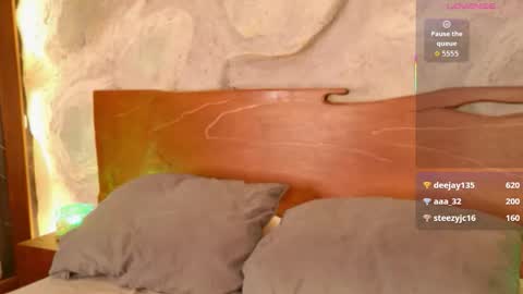 Snapshot of alisoon_moon chatting on February 1, 2026, 12:26 pm Alison Moon online show from February 1, 2026, 12:26 pm