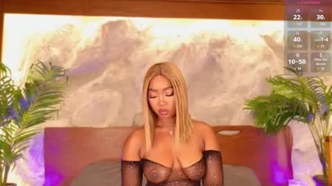 Snapshot of alisoon_moon chatting on March 11, 2026, 10:38 pm Alison Moon online show from March 11, 2026, 10:38 pm