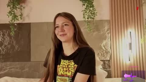 Snapshot of alissa_cute1 chatting on November 23, 2025, 3:34 pm Mia online show from November 23, 2025, 3:34 pm