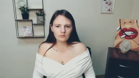 Snapshot of alissa_dream_ chatting on October 9, 2025, 6:33 am alissa_dream_ online show from October 9, 2025, 6:33 am