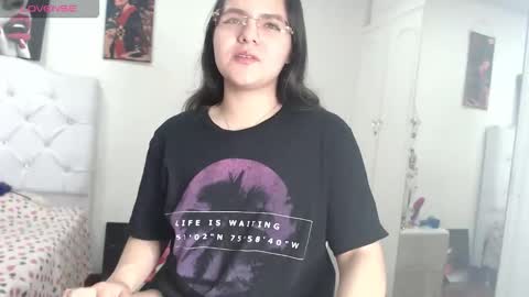 Snapshot of alissa_morrison chatting on December 17, 2025, 1:22 am alissa_morrison online show from December 17, 2025, 1:22 am