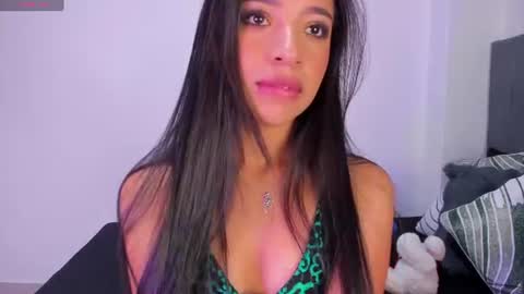 Snapshot of alissarose_1 chatting on June 20, 2026, 12:36 am alissarose_1 online show from June 20, 2026, 12:36 am