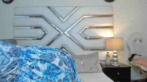 Snapshot of alissbluumm chatting on June 16, 2026, 1:25 pm alissbluumm online show from June 16, 2026, 1:25 pm