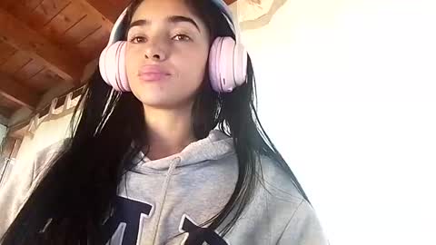 Snapshot of alisson369_ chatting on February 6, 2025, 12:48 pm Alisson369 online show from February 6, 2025, 12:48 pm