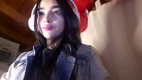 Snapshot of alisson369_ chatting on February 15, 2025, 9:38 am Alisson369 online show from February 15, 2025, 9:38 am