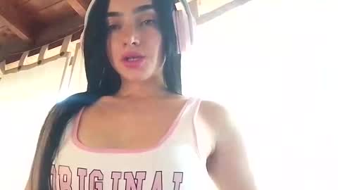 Snapshot of alisson369_ chatting on February 21, 2025, 2:06 pm Alisson369 online show from February 21, 2025, 2:06 pm