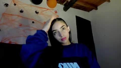 Snapshot of alisson369_ chatting on October 21, 2025, 10:16 am Alisson369 online show from October 21, 2025, 10:16 am